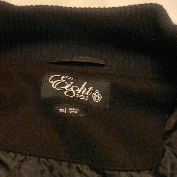 Mildly used 8732 varsity jacket - Picture 5 of 5